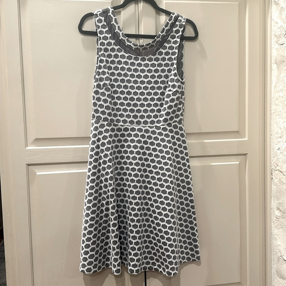 Pixley lightweight sleeveless, v-back dress, size M